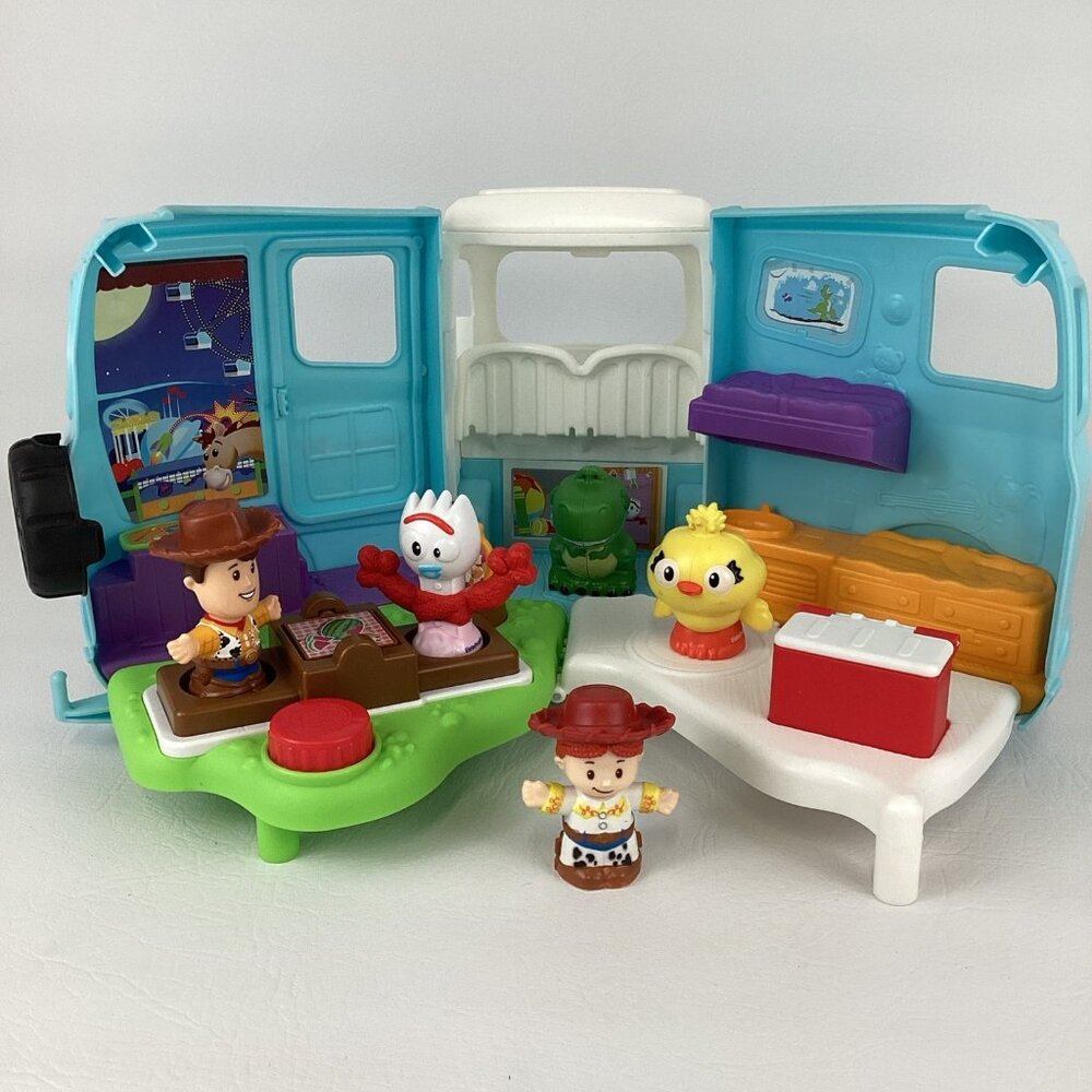 Fisher Price Little People Toy Story Jessie Campground Tri County RV Lot Disney - Picture 3 of 16